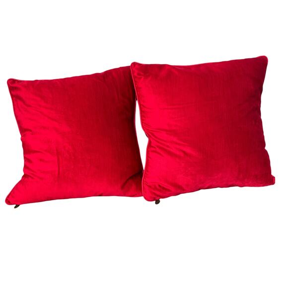 Pier 1 Red Velvet Throw Pillow Set of 2 Glam Accent Square Removeable Zip Cover - Picture 1 of 11